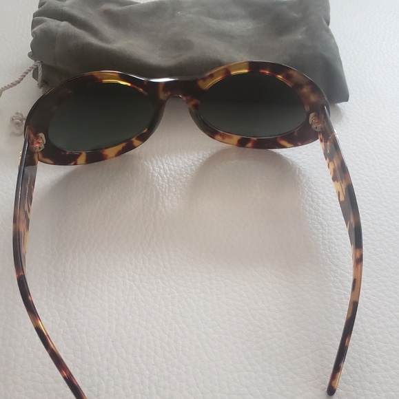 Gucci  Women Sunglass